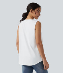 Round Neck Contrast Lace Casual Tank Top