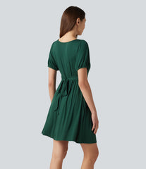 Scoop Neck Short Sleeve Tie Back Mini Casual Dress with Pockets