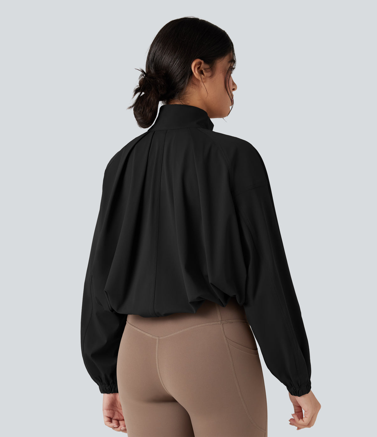 High-neck Long Sleeve Drawstring Hem Workout Jacket with Pockets