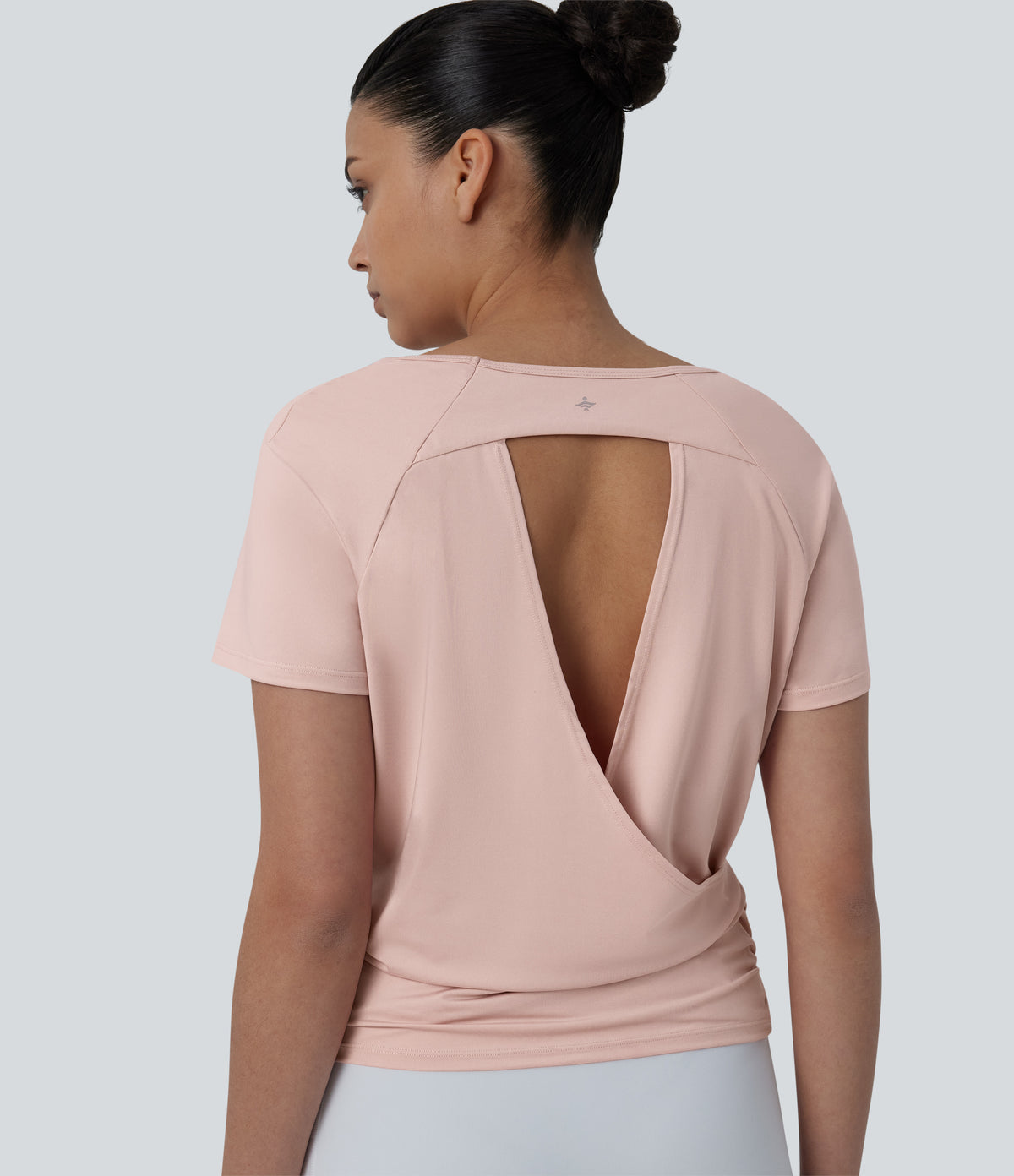 Round Neck Short Raglan Sleeve Cut-out Back Ruched Yoga Sports Top
