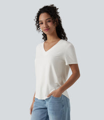 V Neck Short Sleeve Curved Hem Casual T-Shirt