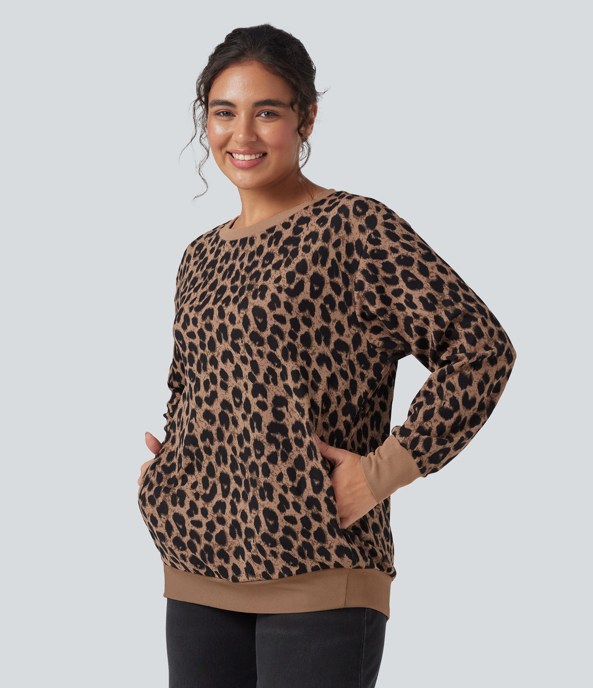 Round Neck Long Sleeve Leopard Waffle Oversized Casual Sweatshirt with Pockets