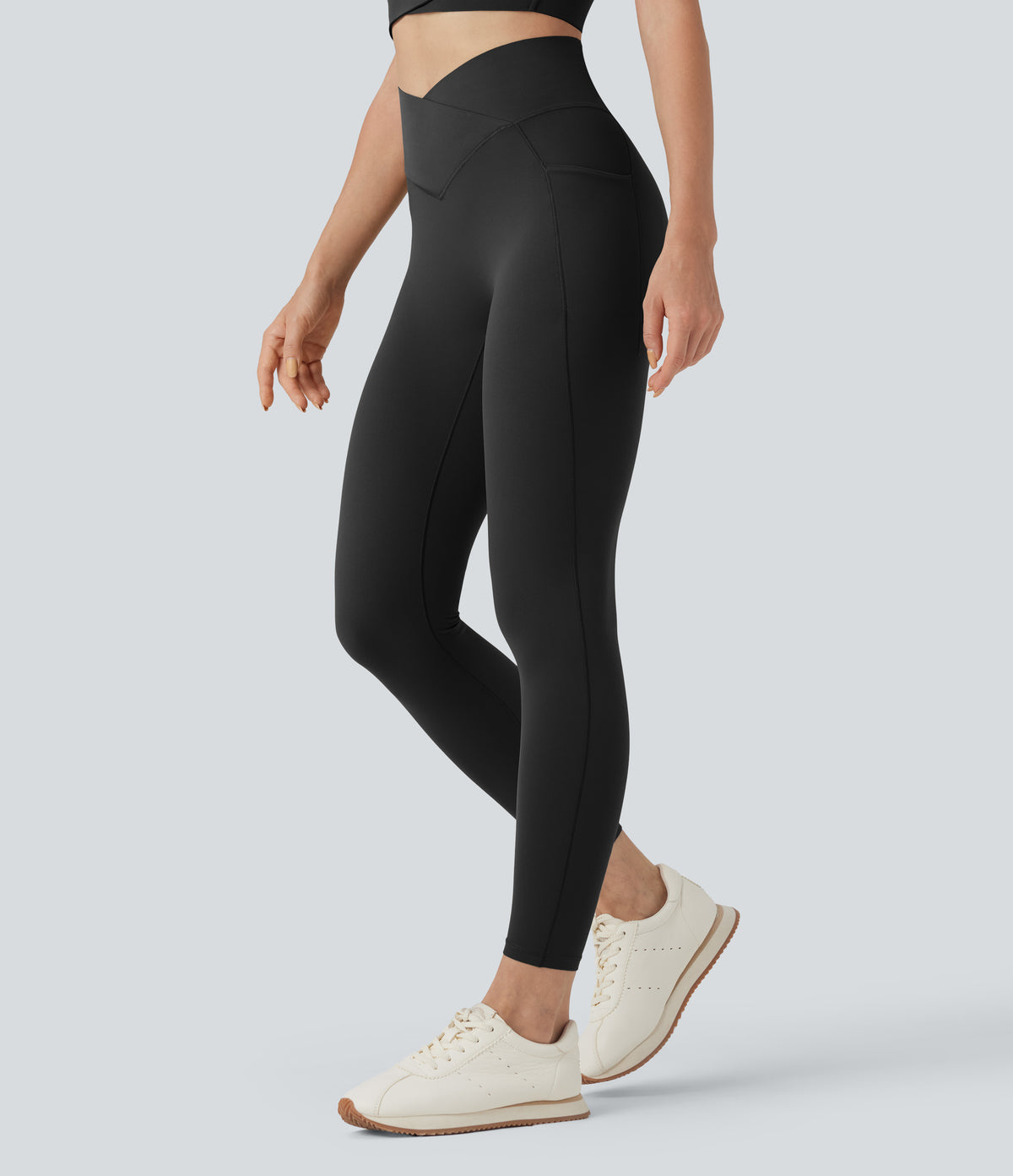 Halara UltraSculpt™ High Waisted Crossover Tummy Control 7/8 Training Leggings with Pockets