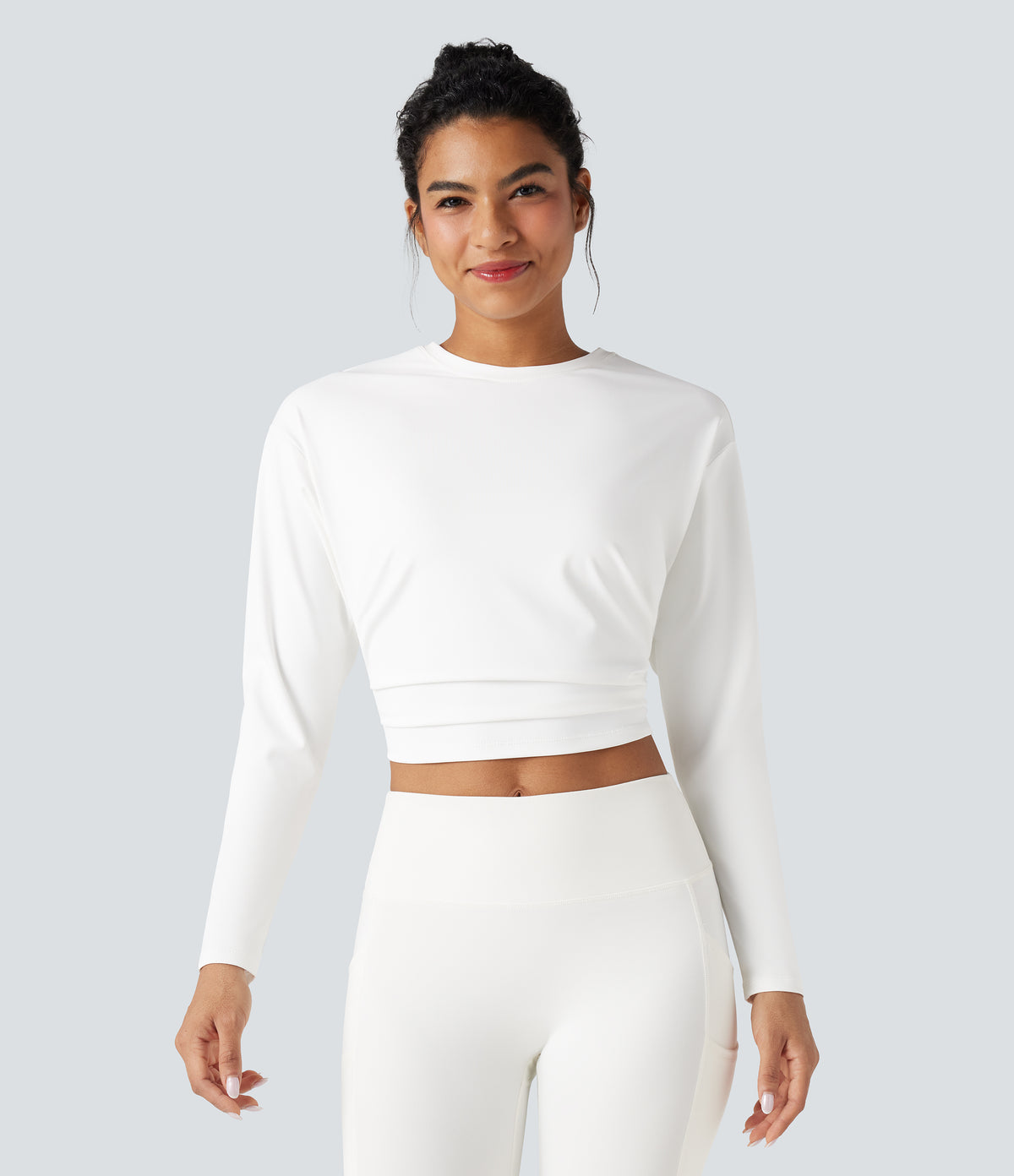 Round Neck Long Sleeve Ruched Cropped Yoga Sports Top